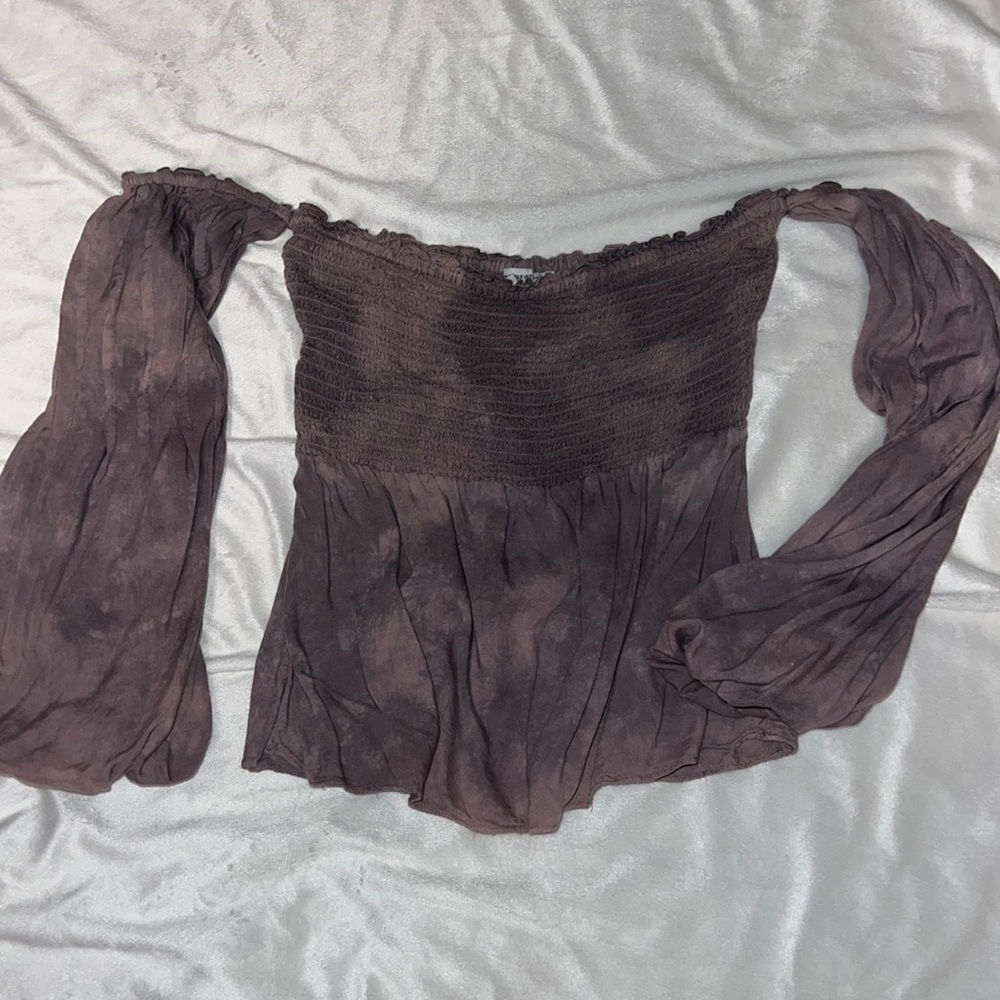 AE ribbed, strapless, puffy sleeved top! 💜